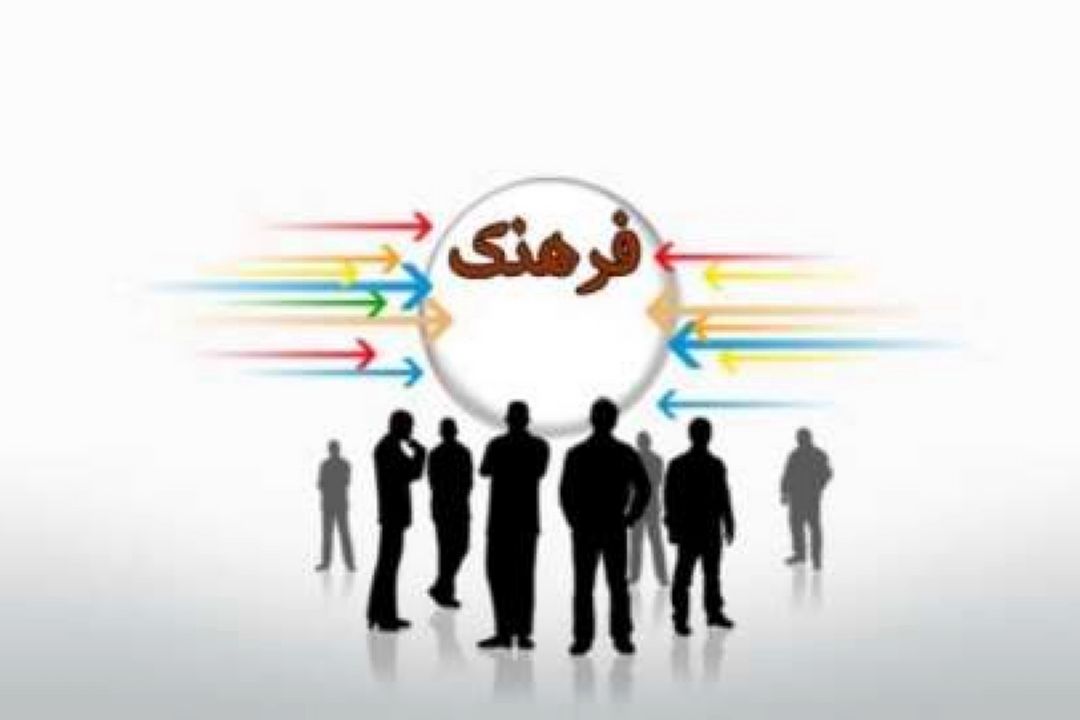 مسئولین فرهنگی كشور به عملكرد خود در سال ٩٦  در برنامه «كافه هنر» رادیو ایران نمره  می دهند.