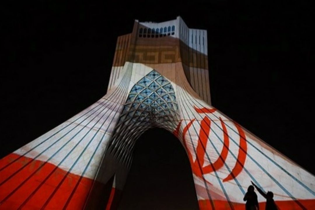برج‌ آزادی با ویژه‌برنامه‌های بهارانه در ایام نوروز میزبان گردشگران