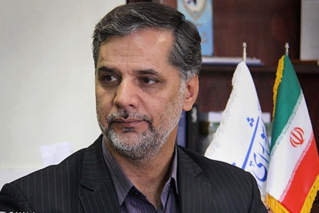 بیش از صد مدیر ارشد، دارای تابعیت مضاعف، گرین كارت و یا اقامت هستند