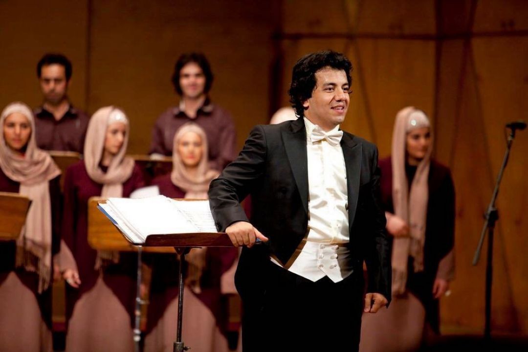 آهنگسازان از موسیقی بومی خلیج فارس در قطعه های خود استفاده كنند