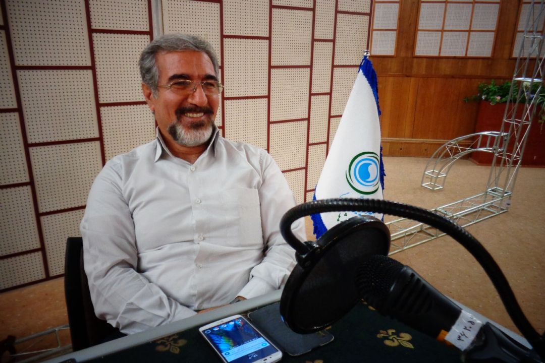 هنر انقلاب، صریح و بدون تكلف است