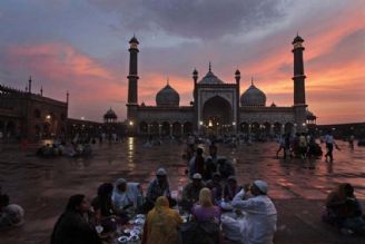هندی ها به حفظ احترام ماه مبارك رمضان پایبند هستند 