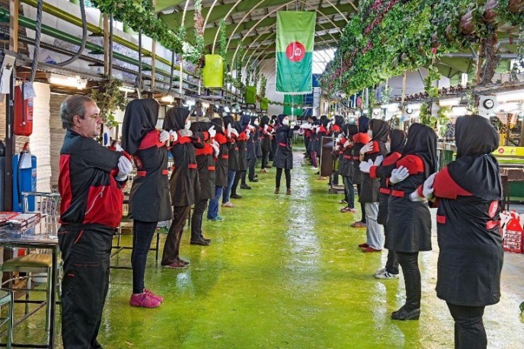 ماجرای استخدامی در یك كارخانه تولیدی نمایش رادیویی شد