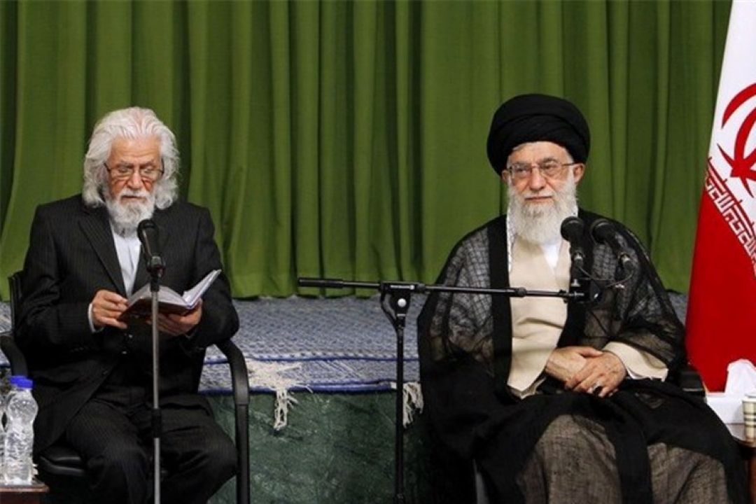 دومین سال پرواز شاعر شعرهای انقلاب