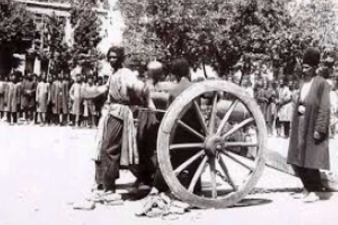   به توپ بستن مجلس توسط محمد علی شاه