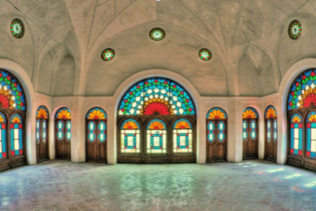 در سفر به كاشان حتما از بناهای تاریخی دیدن كنید