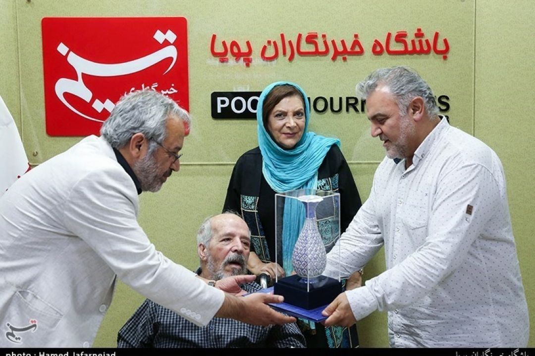 از ماجرای مافیایی كه بسیاری از بازیگران را خانه‌نشین كرد تا دعوت نشدن به «خنداونه» و «دورهمی»