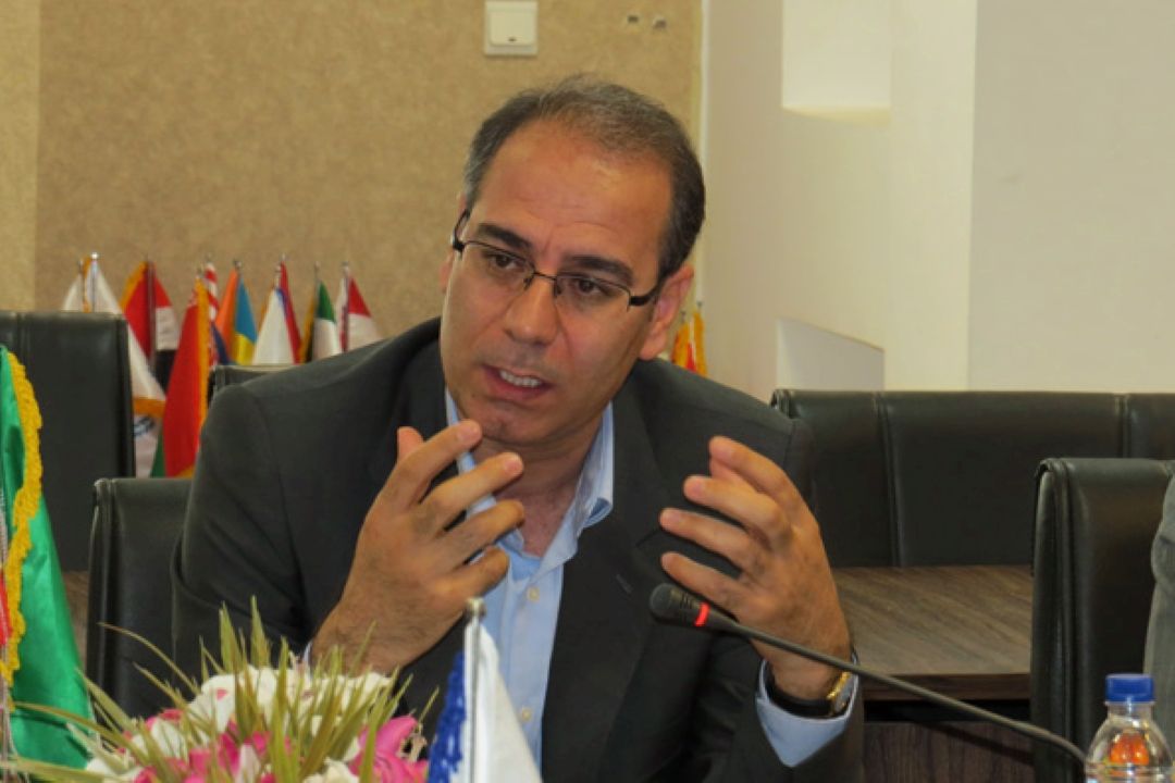 محدودیت در واردات با صدور كارتهای بازرگانی جدید