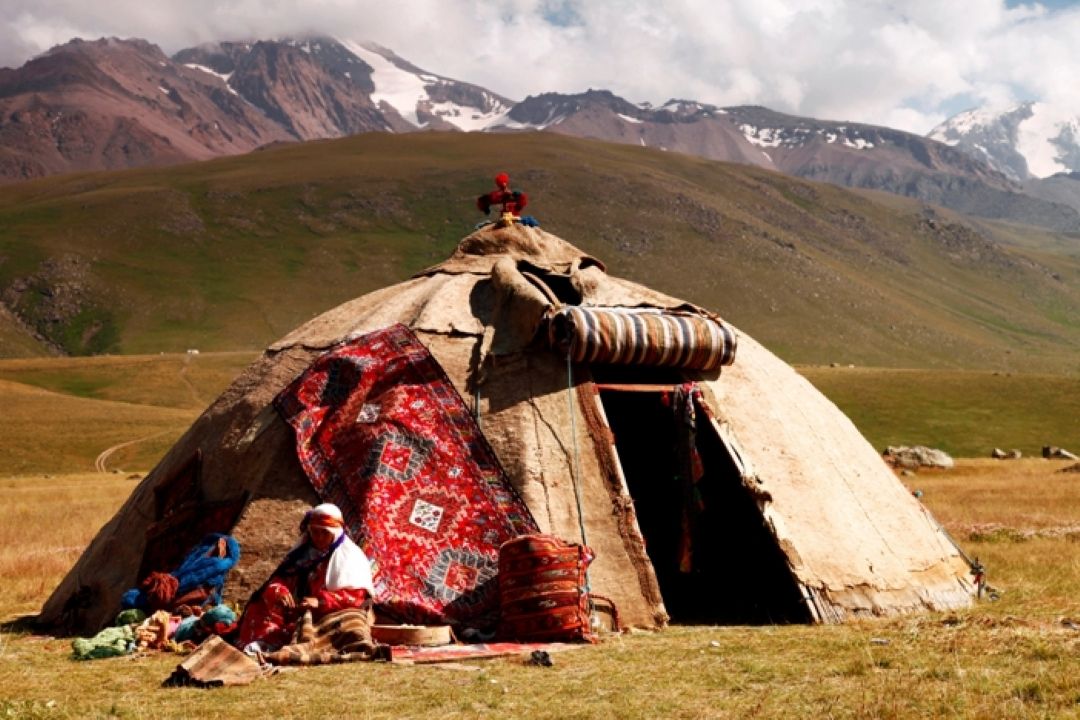 سفر به زندگی عشایر ایران زمین