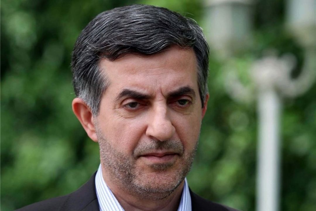 مشایی وكلایش را هم از حضور در دادگاه منع كرد