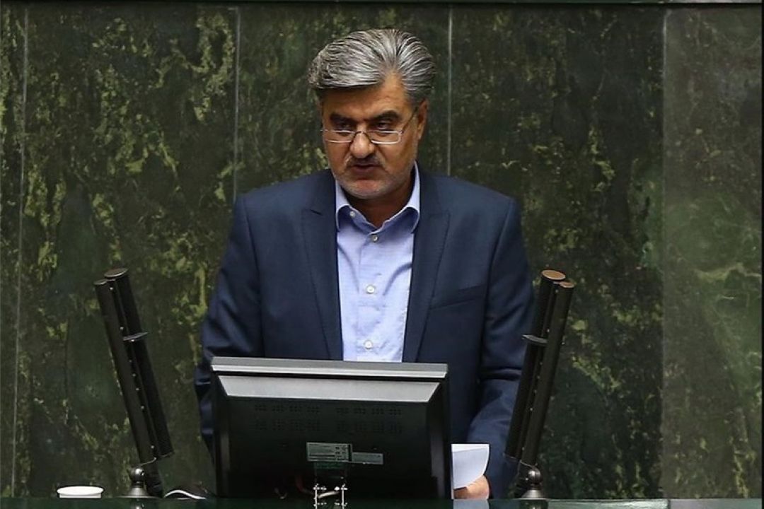 مجلس طرح افزایش حقوق ها را پیگیری می كند!
