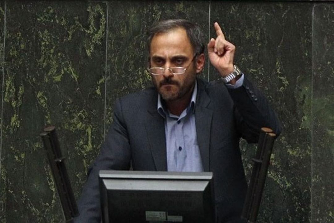 احتكار افسارگسیخته كنترل شده است