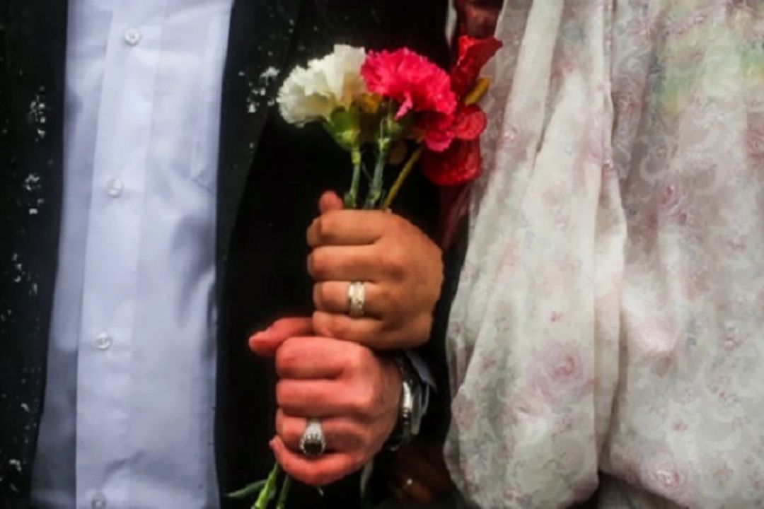 دیوارهای رادیو نمایش به حركت در آمدند 