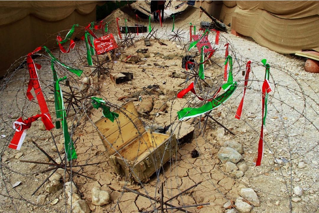 دفاع مقدس چراغ راه ملت در جنگ اقتصادی