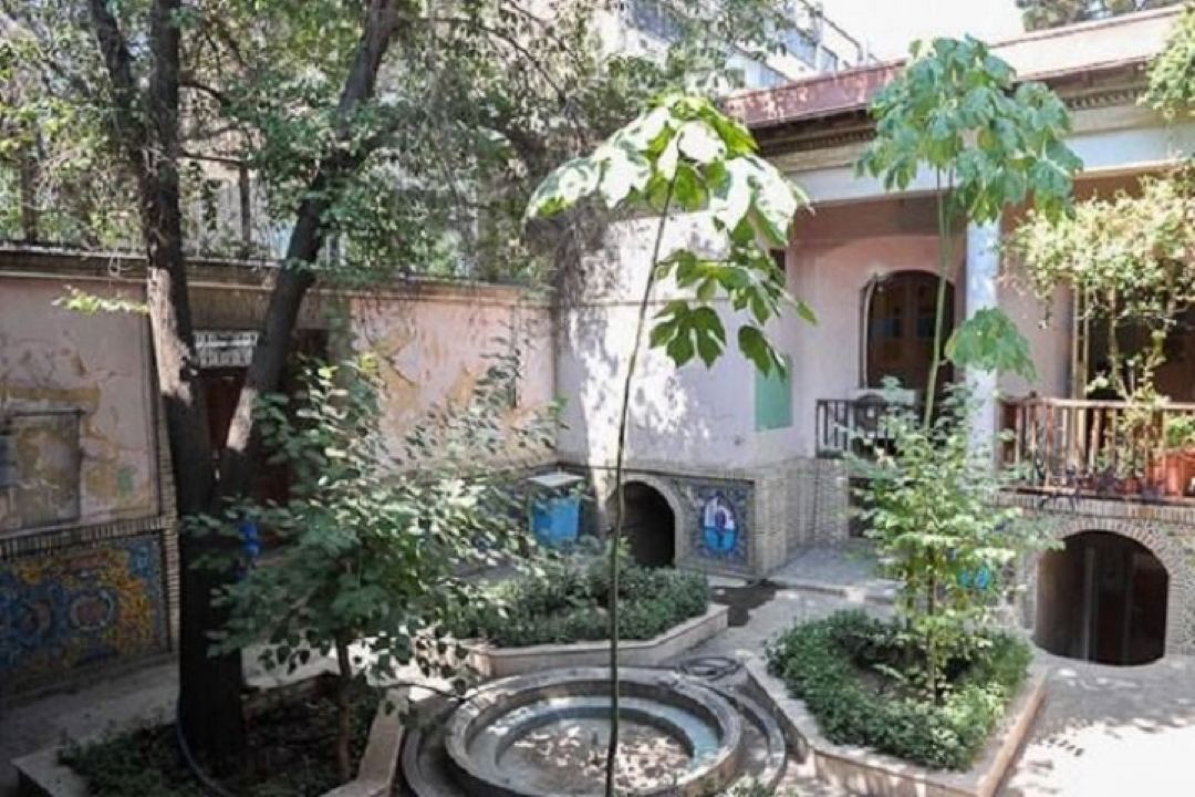 رادیو نمایش از خود عبور كرد