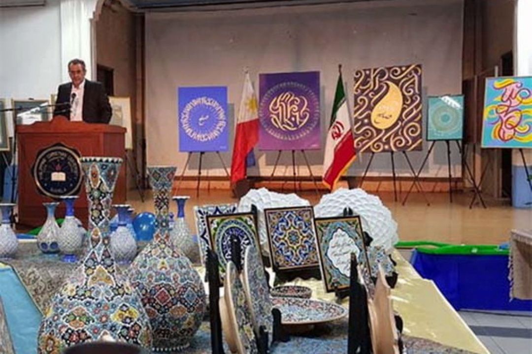 دومین نمایشگاه مشترك «پیشگامان صلح میان ملت‌ها» به زبان هنر