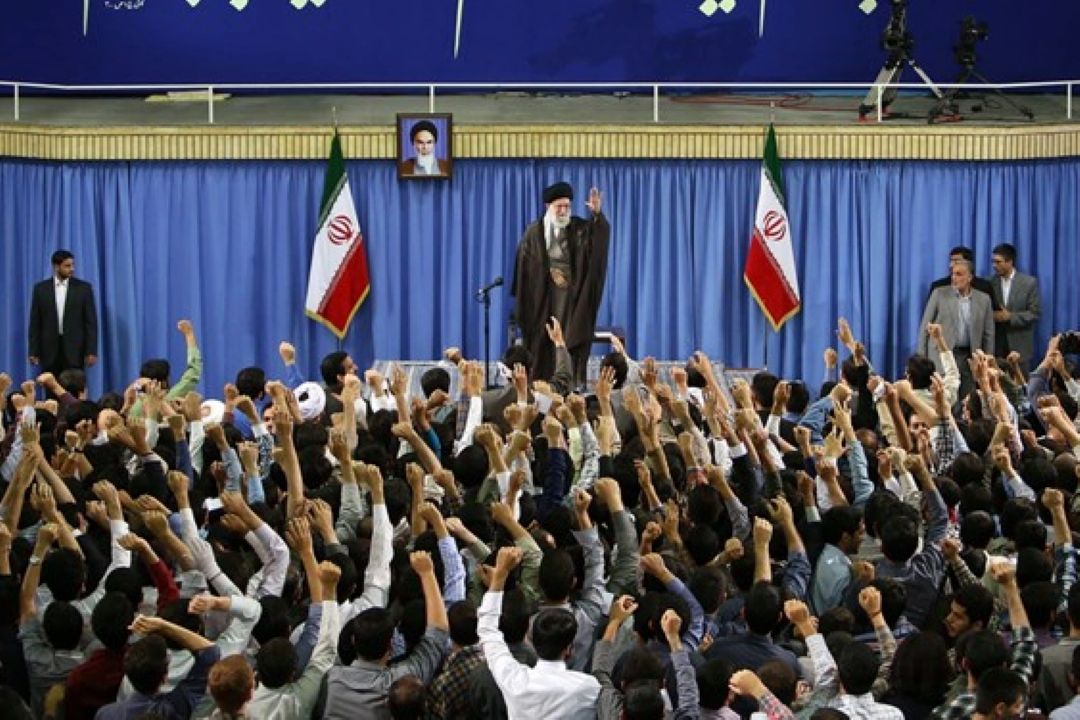 هزاران دانشجو فردا با رهبر معظم انقلاب دیدار می‌كنند