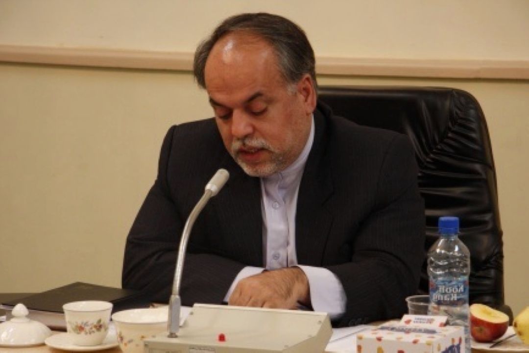 موضوع دانمارك ،سناریوی تعریف شده از سوی دیگران است كه دولت كپنهاگ، آن را اجرا می كند