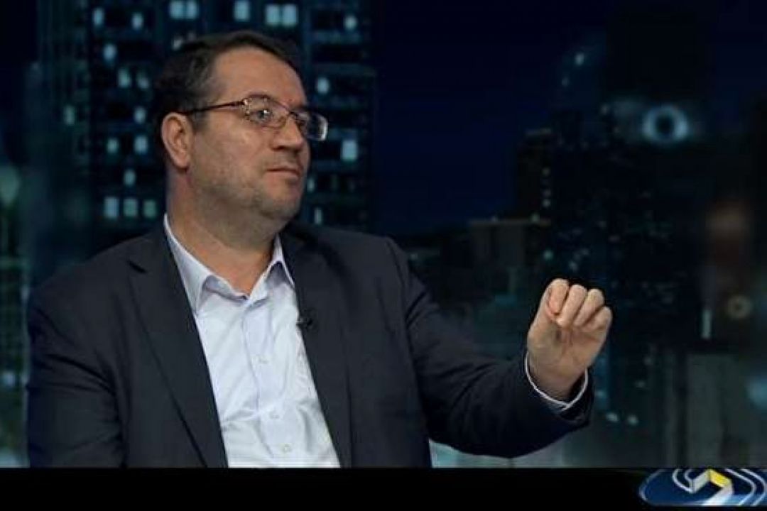 گفتگوی ویژه خبری شبكه دو سیما:خودروسازان باید به تعهداتشان عمل كنند 