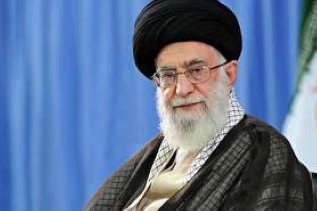 رهبر انقلاب در دیدار دست‌اندركاران كنگره شهدای خراسان جنوبی:گسترش رویش‌های انقلاب موجب شكست دشمن در تهاجم به معنویات خواهد شد 