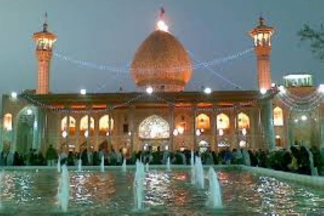 سومین حرم اهل بیت (ع) غرق در شادی و سرور میلاد امام  عسکری (ع) 