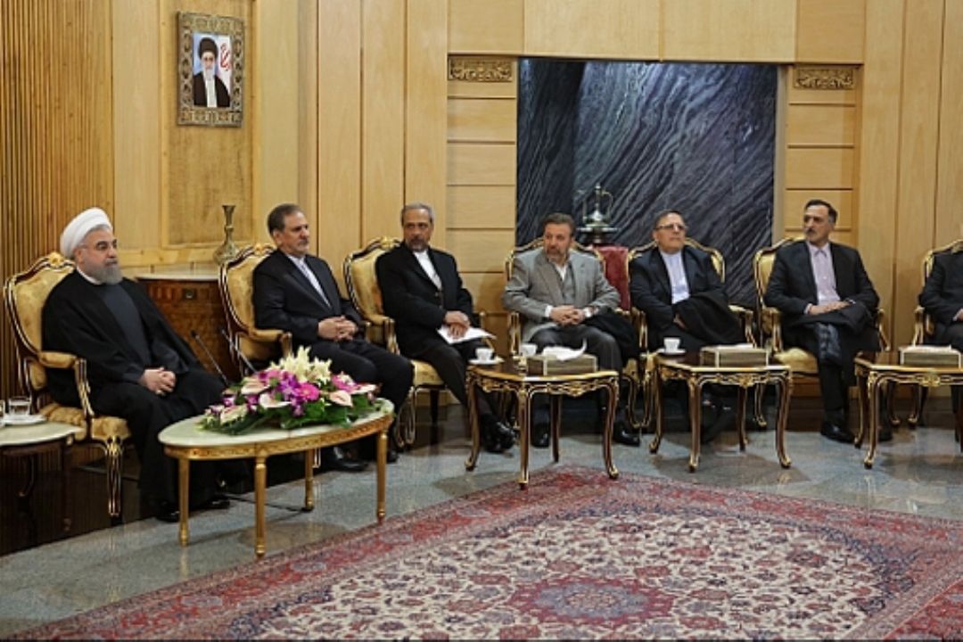 حضور خارجی ها هیچ خاصیتی ندارد 