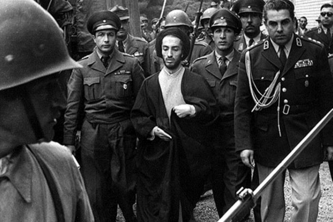   شنیدنی های انقلاب: زندگینامه شهید نواب صفوی