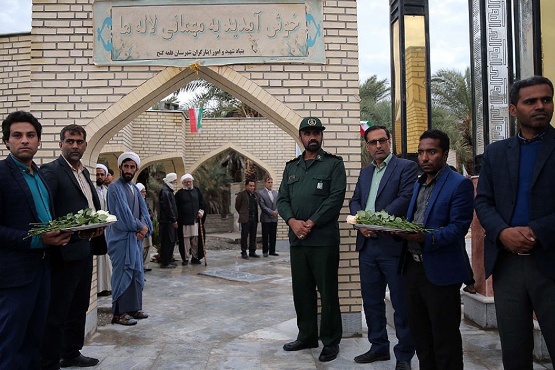 استقبال با شكوه اهالی شهر قلعه گنج كرمان از كاروان قرآنی