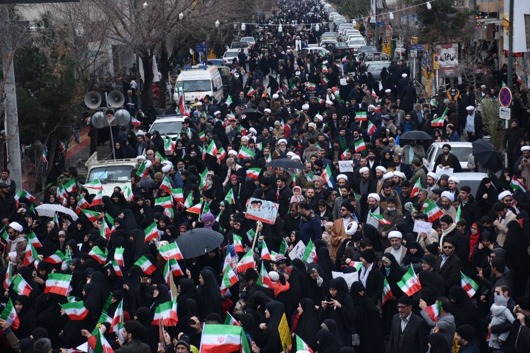 انقلاب اسلامی ایران امروز با اقتدار و شکوه  وارد دهه پنجم خود شد 