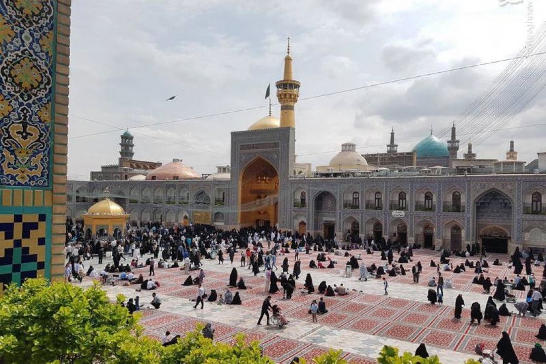 حرم امام رضا (ع) امروز زائران ویژه ای داشت