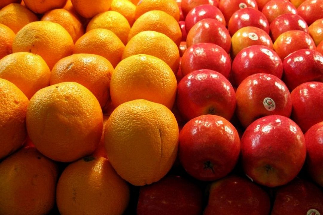 ذخیره 70 هزار تن سیب و پرتقال شب عید
