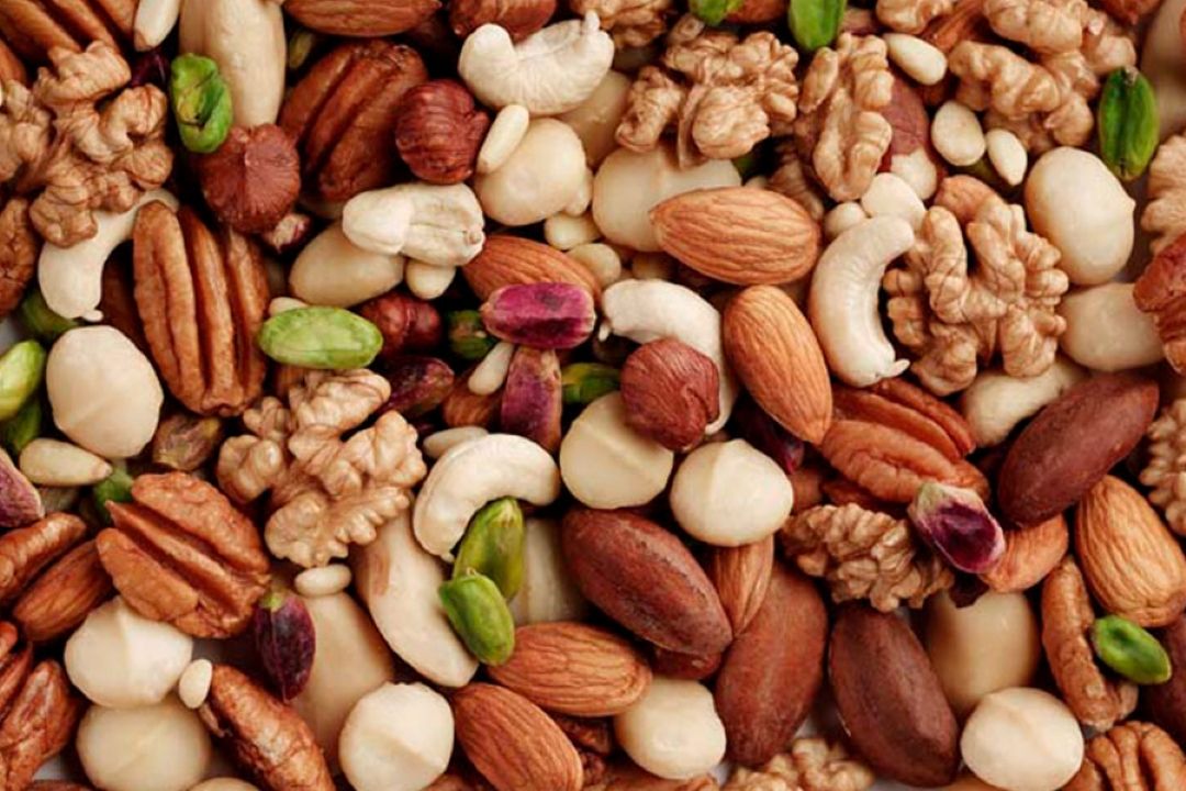 آخرین وضعیت بازار خشكبار در آستانه شب عید/ علت گرانی آجیل چیست؟