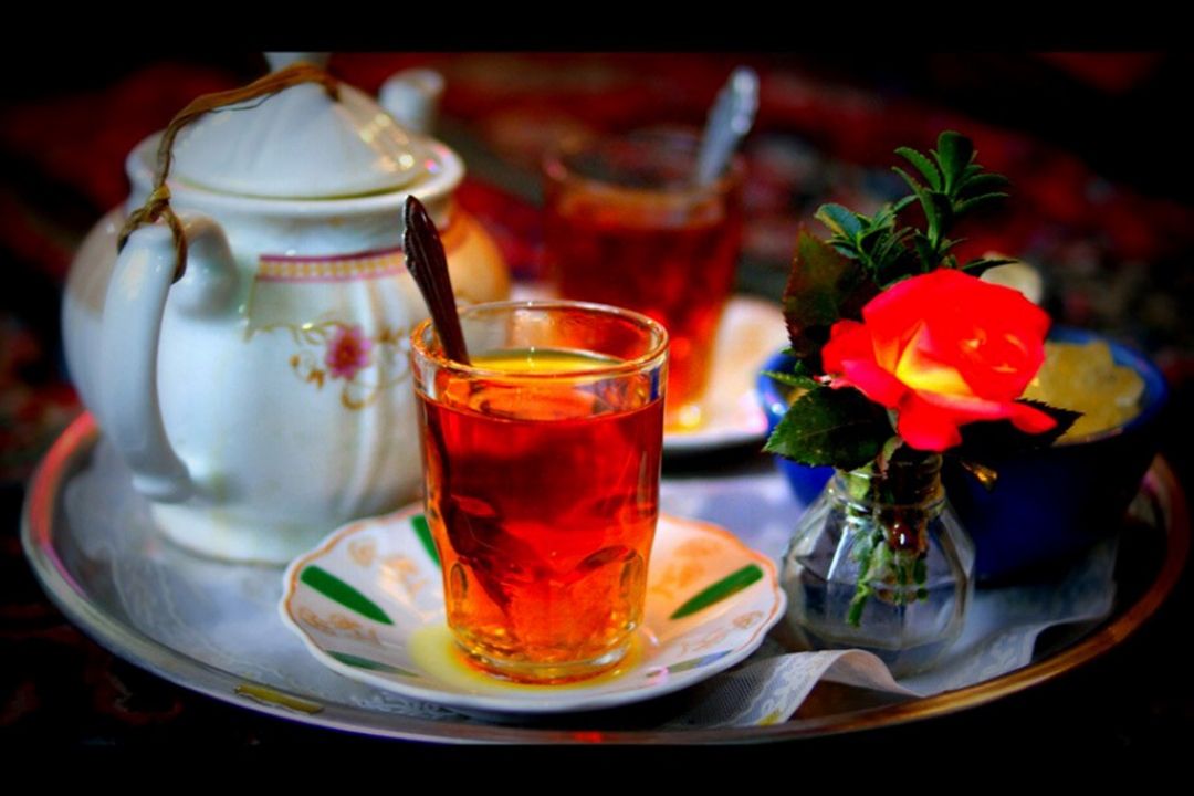 آداب مهمانی رفتن و مهمانی دادن در «صبح صبا»