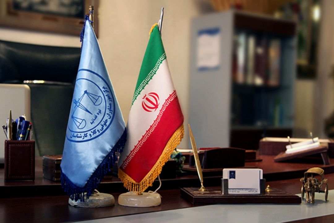 90 درصد پرونده های قضایی بدون وكیل !