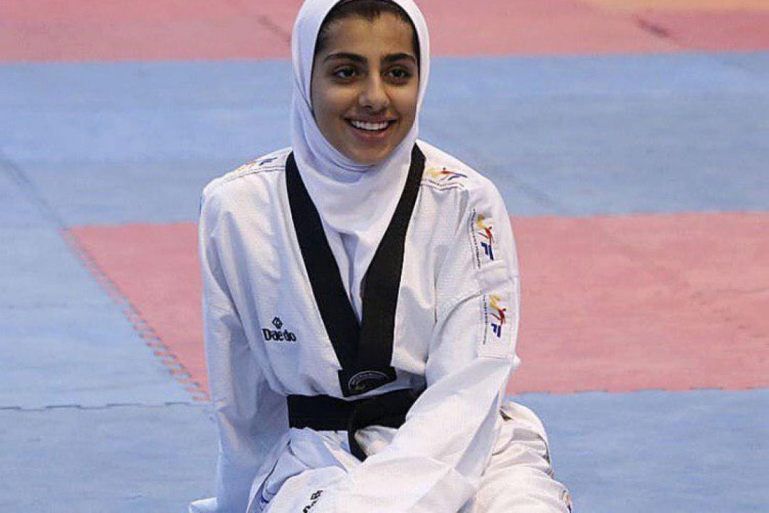 مهلا_مومن زاده، نماینده وزن 46- كیلوگرم به دیدارنهایی مسابقات راه یافت.