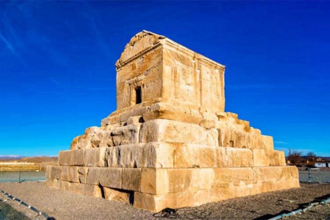پاسارگاد از نگاه سیاحان غربی
