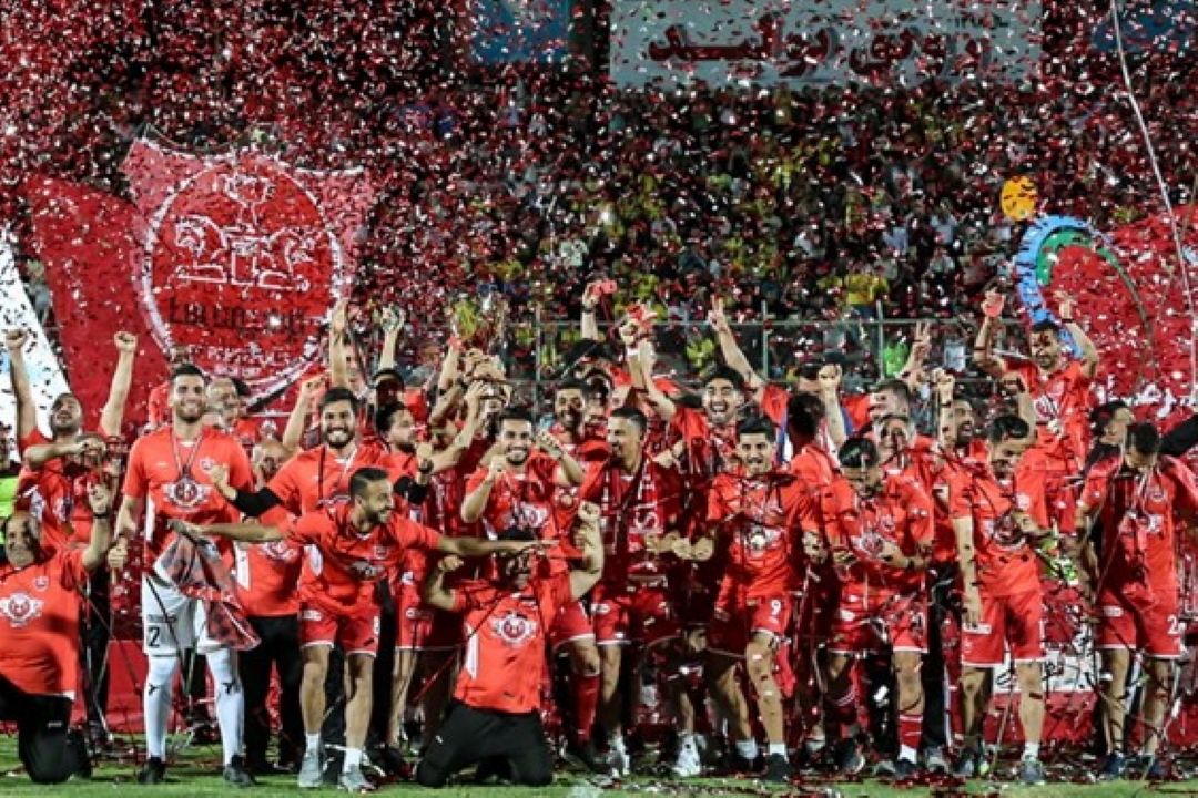 12 مدال طلا برای باشگاه پرسپولیس ارسال شد