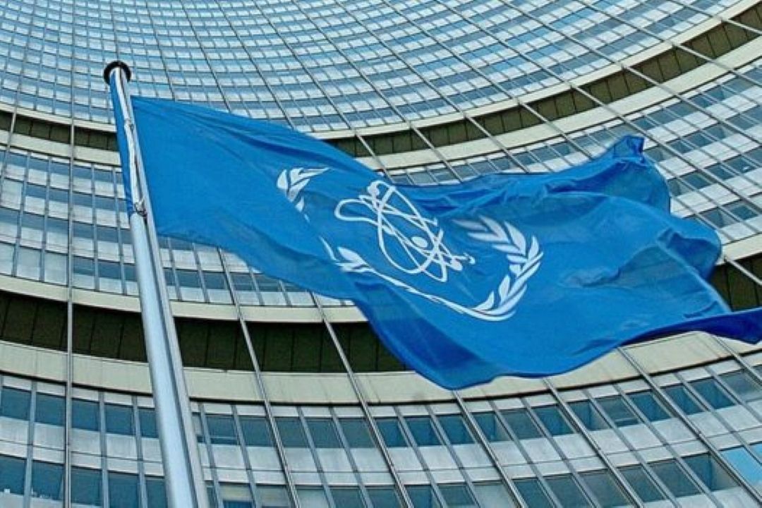 سفیر و نماینده دائم كشورمان نزد سازمان های بین المللی در وین؛