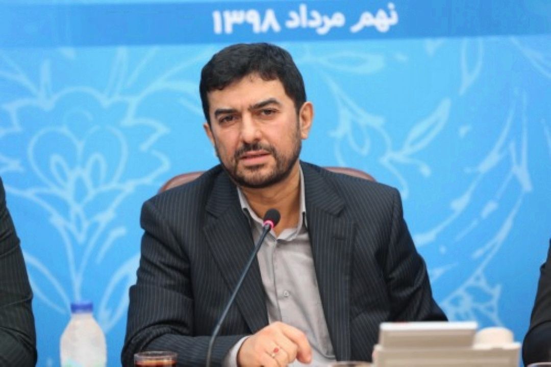 فشار روی مردم زیاد است، نباید در اتاق دربسته بنشینیم