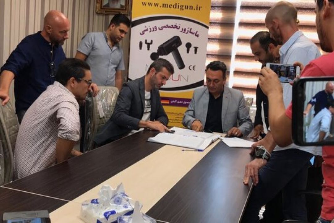 قرارداد استراماچونی و دستیارانش ثبت شد