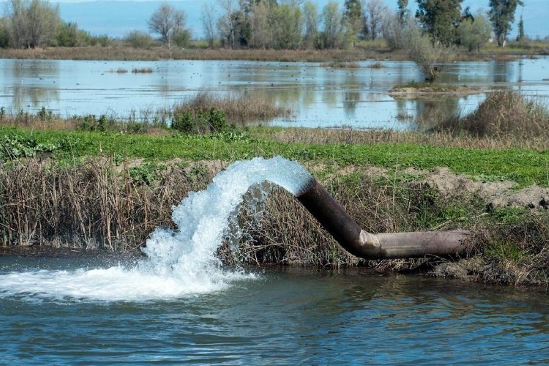 وجود 486 هزار حلقه چاه آب با پروانه در كشور