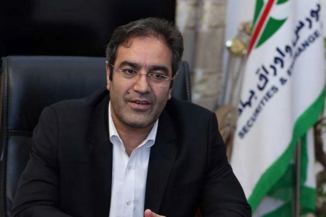  علت به تعویق افتادن تشكیل بازار متشكل ارزی/ نقدینگی به سمت بازارهای سرمایه سوق پیدا كرده است