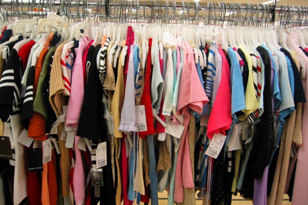 شركت های البسه خارجی ملزم به معرفی مراكز فروش خود در ایران هستند