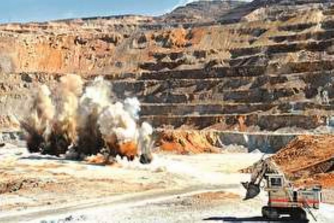 اجرای روش بهینه مصرف مواد منفجره در معدن