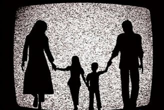 مسئولیت والدین در عصر رسانه طاقت فرسا شده است