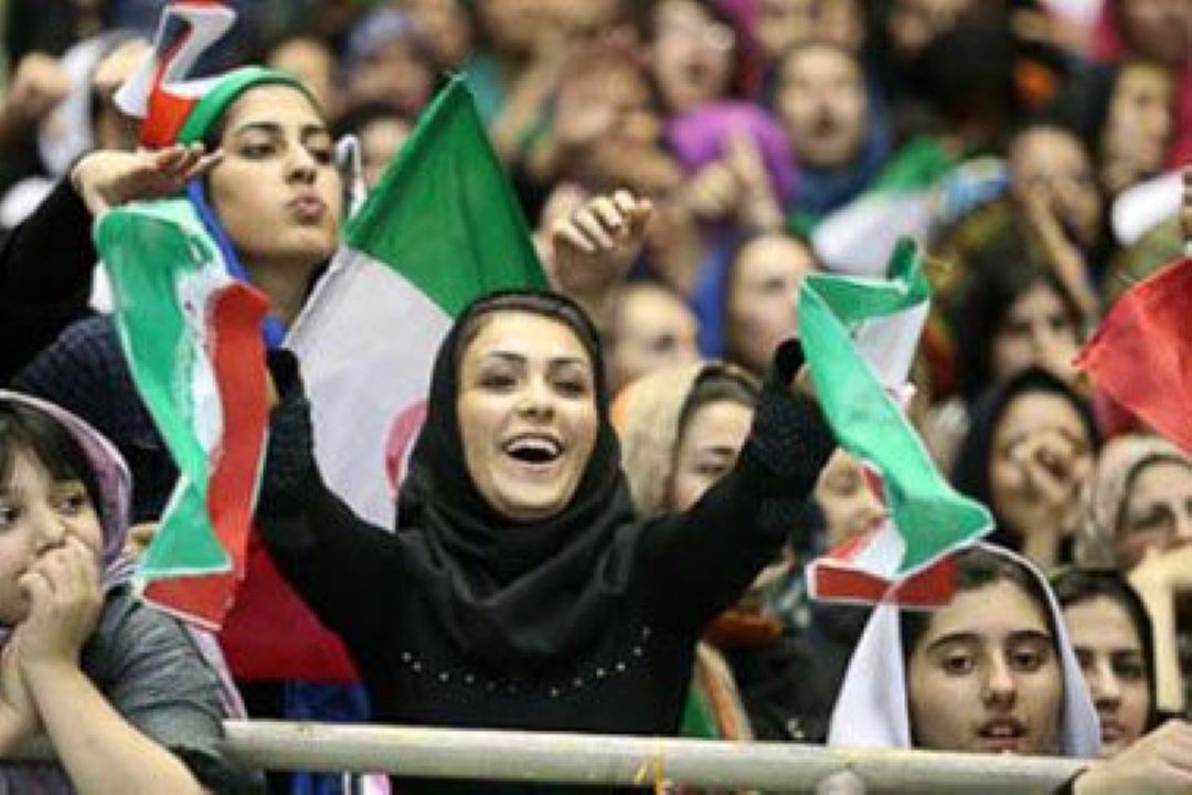 پاركینگ و ورودی‌های بانوان به آزادی مشخص شد