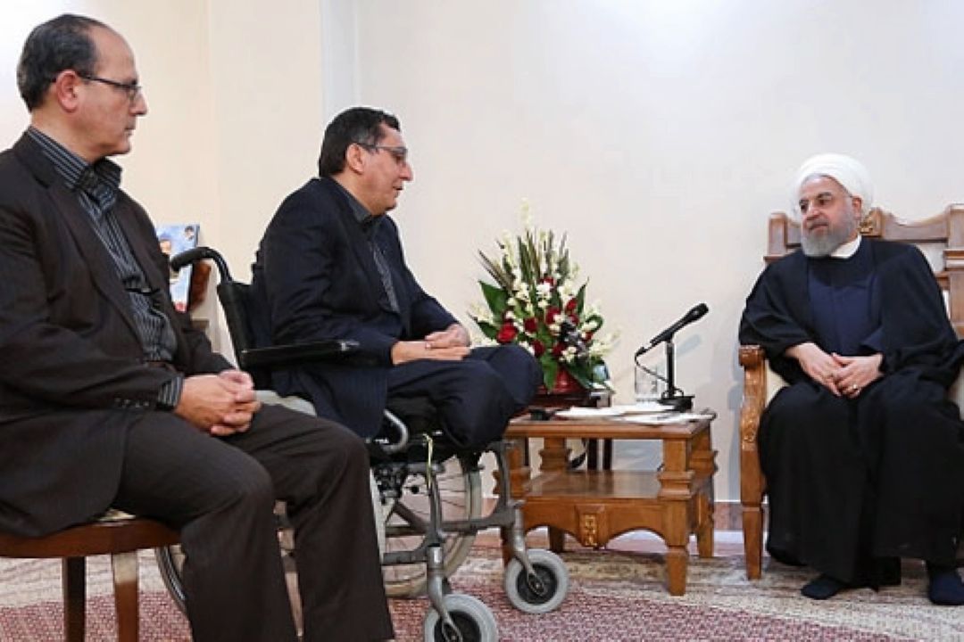 راهی جز ایستادگی و مقاومت نداریم