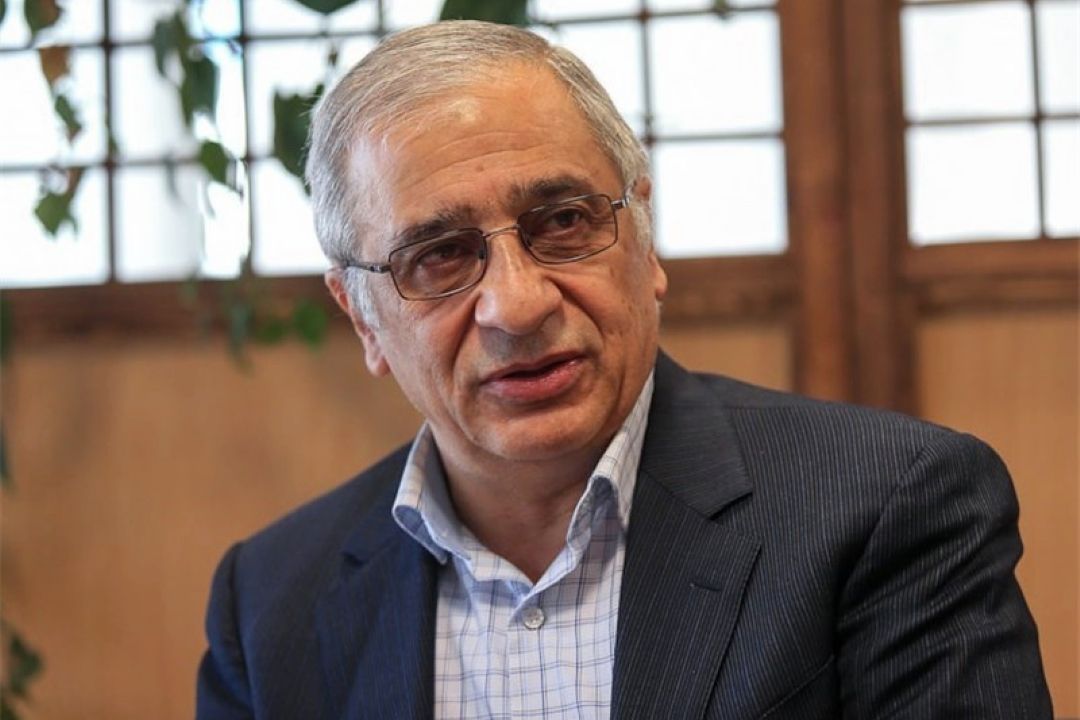  بانك مركزی باید ارز را از حالت چند نرخی خارج كند