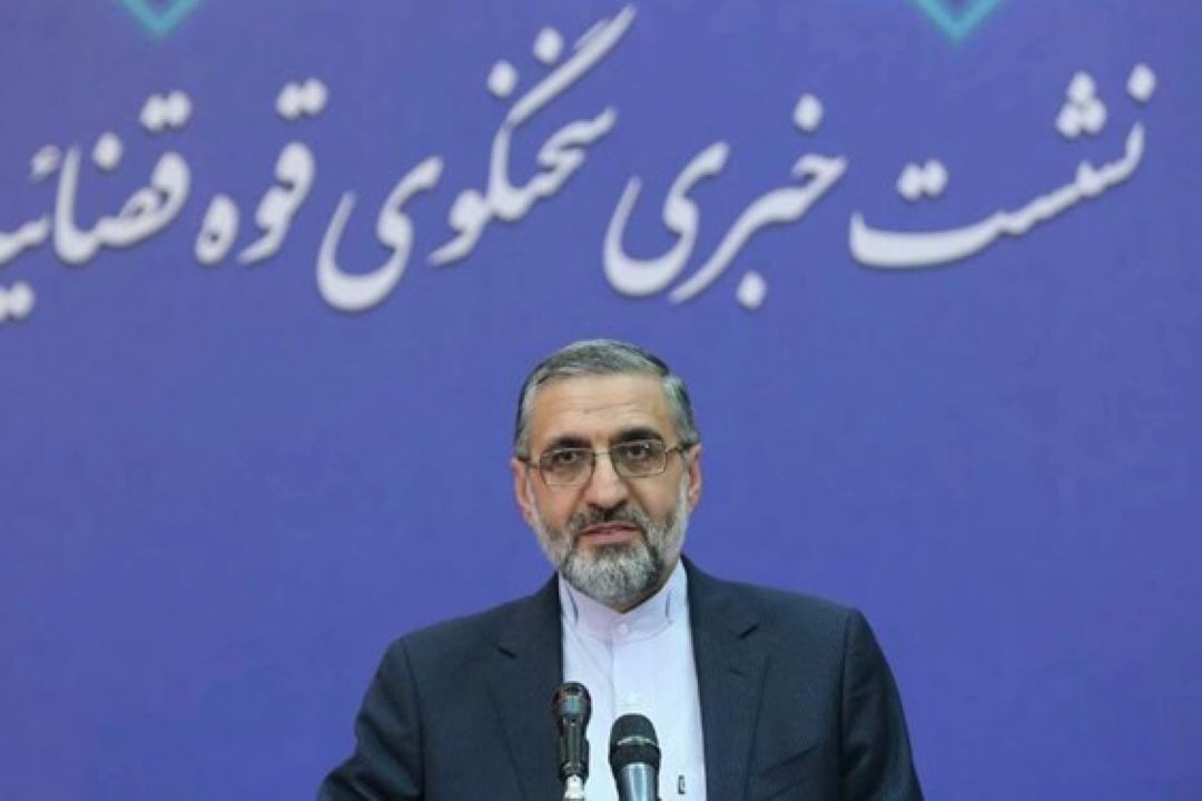 رسیدگی به وضعیت زندانیان اولویت رئیسی/ پشت پرده وجود قرص در كیك‌ها