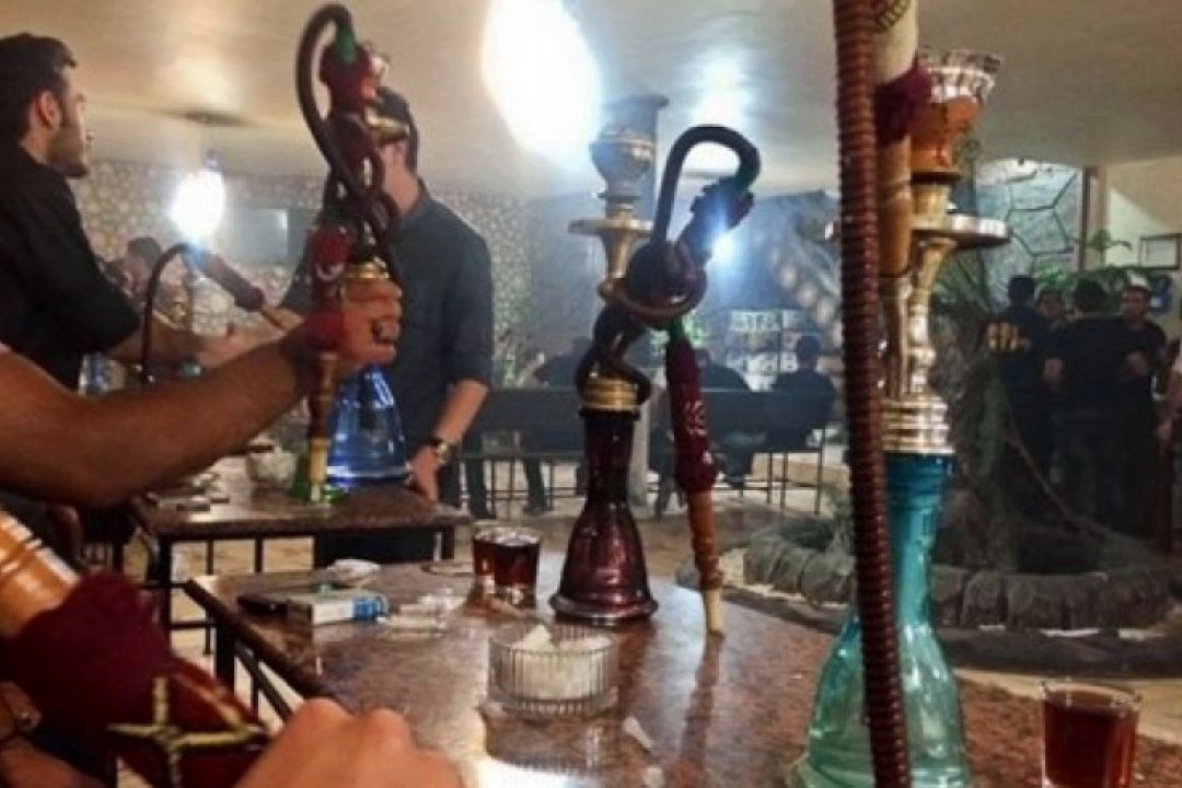 مصرف مواد دخانی در قهوه خانه ها و قلیان سراها ممنوع ماند